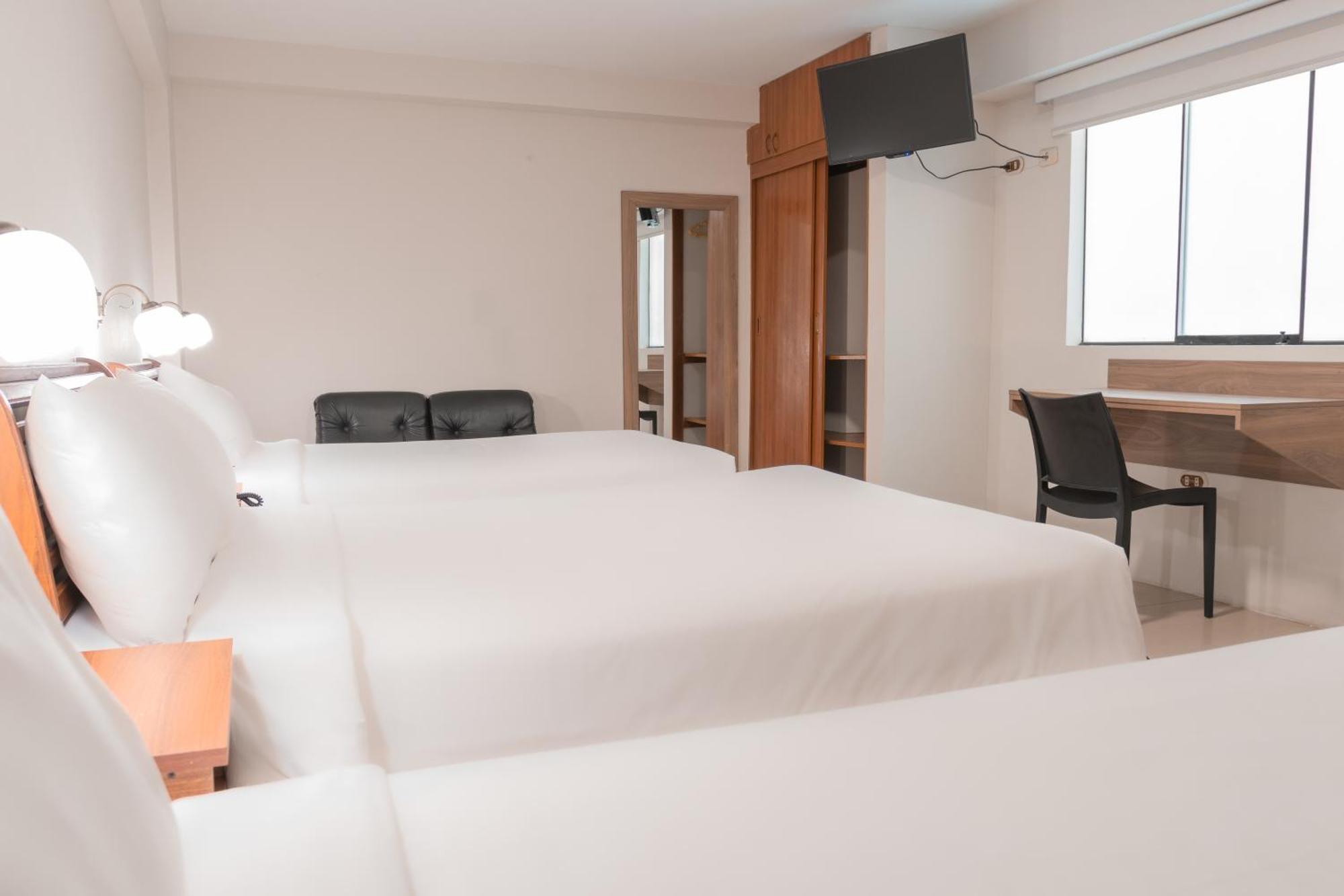 Hotel Alexander Trujillo Habitación foto
