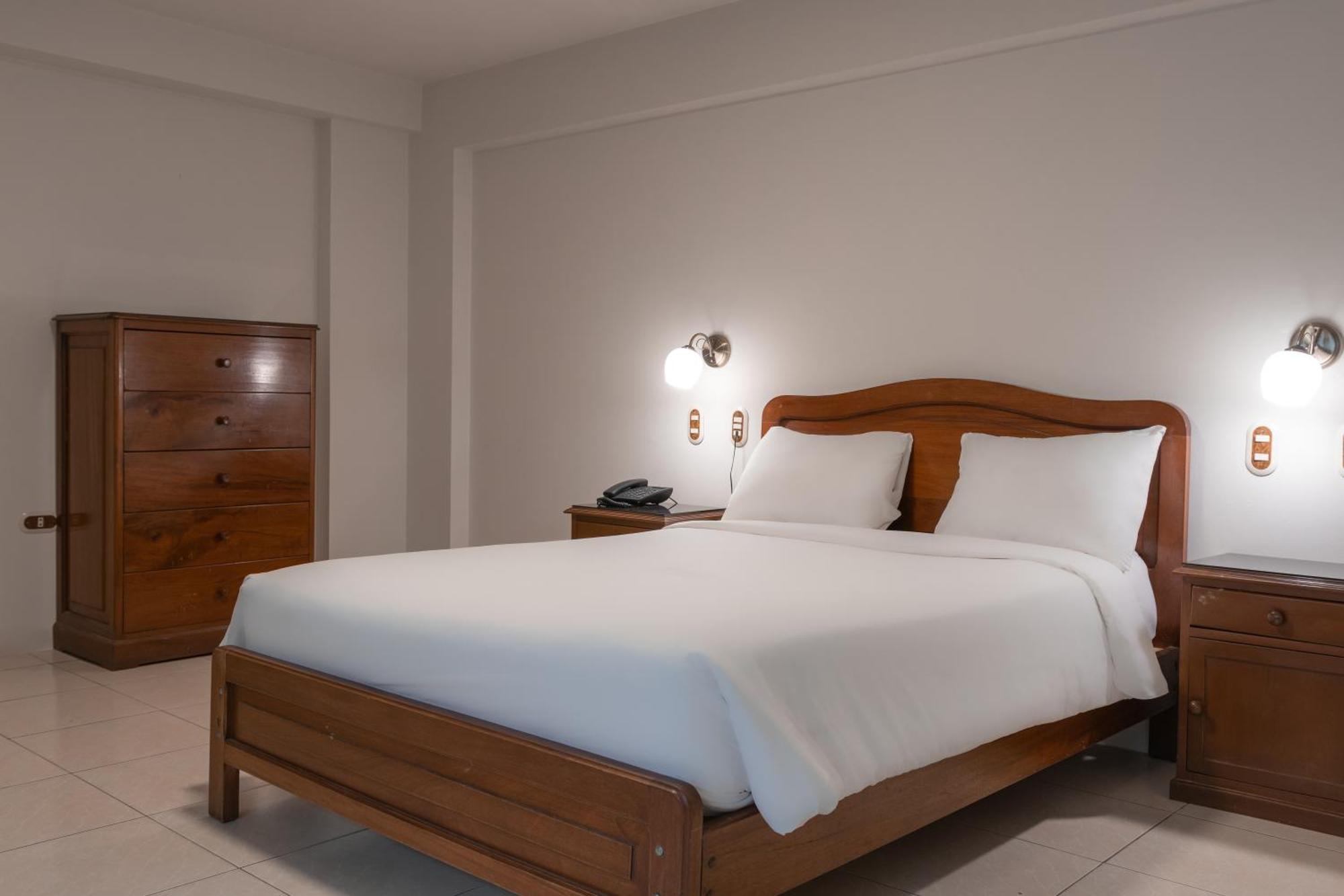 Hotel Alexander Trujillo Habitación foto
